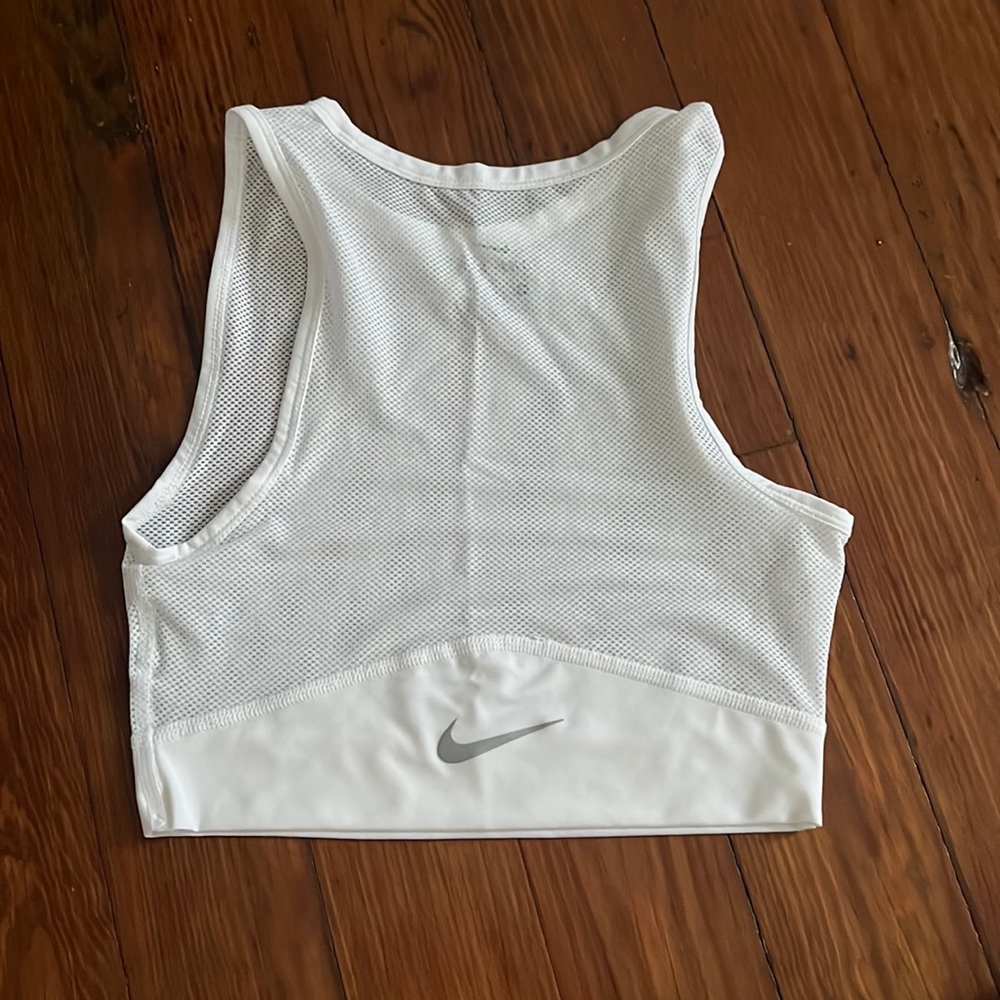 nike crop top